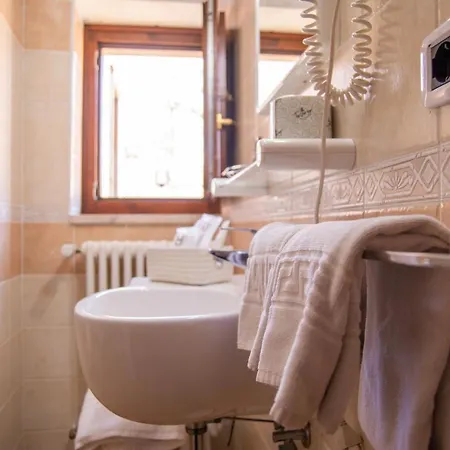 Abete Bianco Hotell *