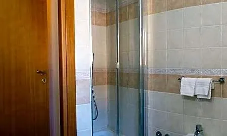 Abete Bianco Hotell *